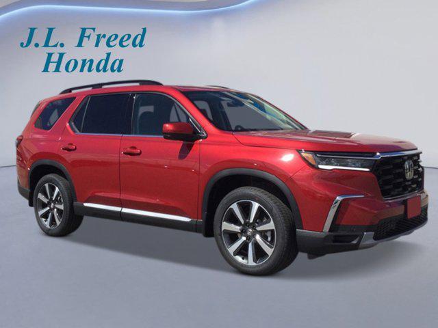 new 2025 Honda Pilot car, priced at $52,235