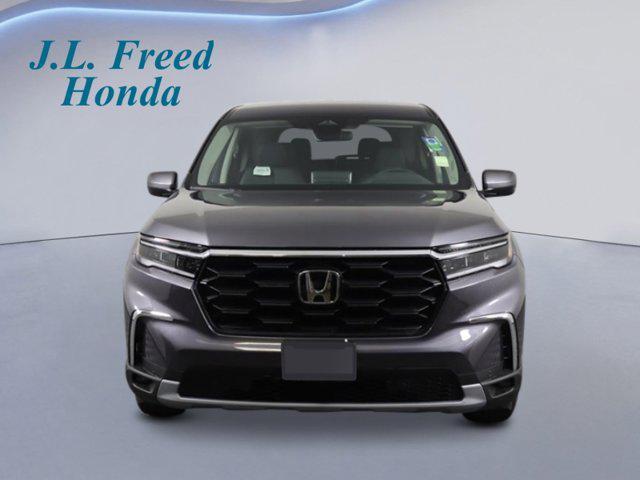 new 2025 Honda Pilot car, priced at $48,530