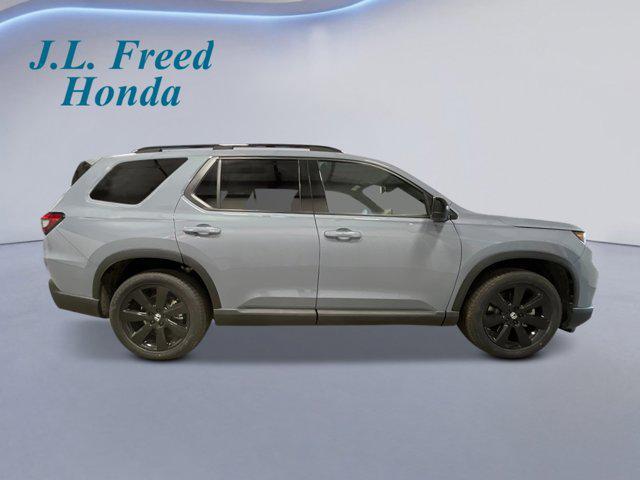 new 2025 Honda Pilot car, priced at $56,530