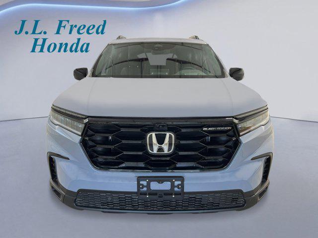 new 2025 Honda Pilot car, priced at $56,530
