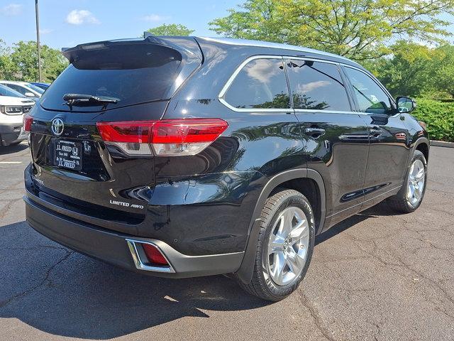 used 2017 Toyota Highlander car, priced at $22,995