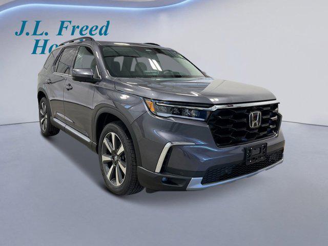 new 2025 Honda Pilot car, priced at $54,530