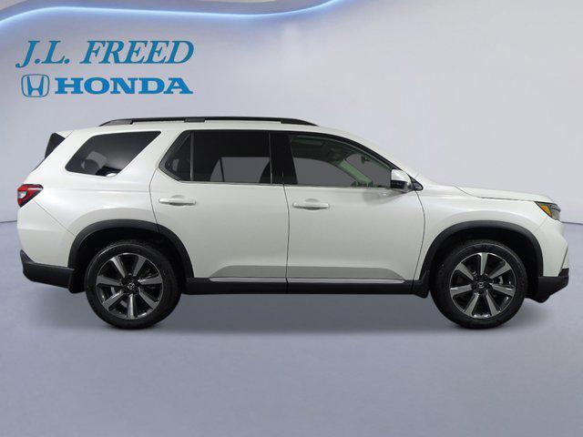 new 2025 Honda Pilot car, priced at $51,505