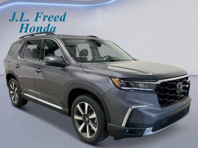 new 2025 Honda Pilot car, priced at $51,095