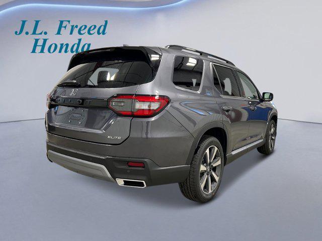 new 2025 Honda Pilot car, priced at $54,530