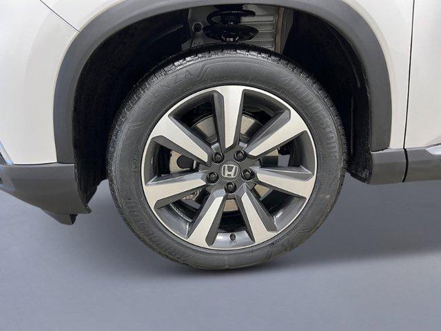 new 2025 Honda Pilot car, priced at $54,985
