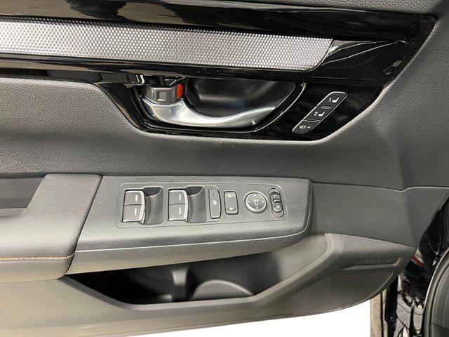 new 2025 Honda CR-V Hybrid car, priced at $42,950