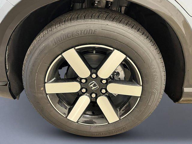 new 2025 Honda Prologue car, priced at $56,605