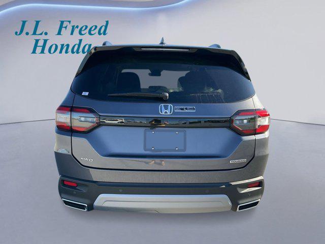 new 2025 Honda Pilot car, priced at $53,250