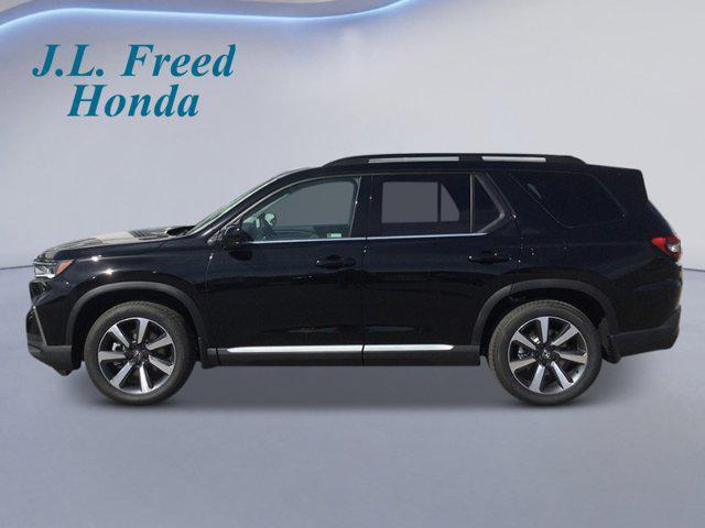 new 2025 Honda Pilot car, priced at $56,250