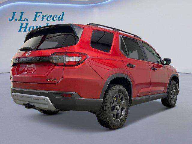 new 2025 Honda Pilot car, priced at $51,305