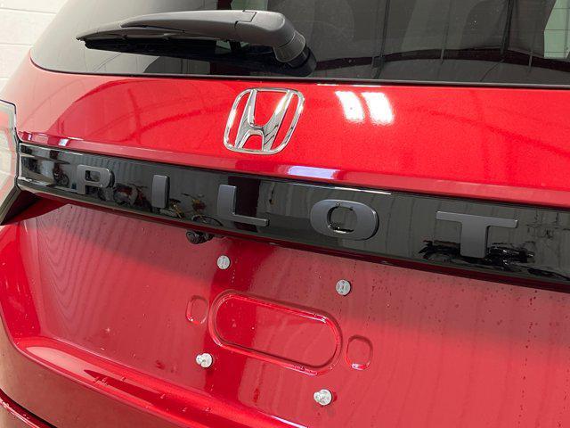 new 2025 Honda Pilot car, priced at $51,305