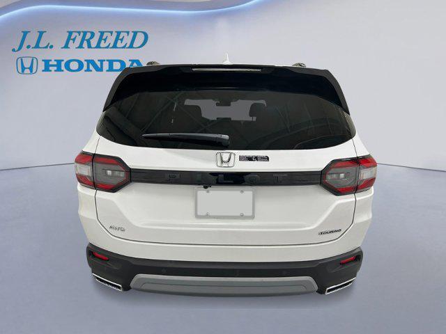 new 2025 Honda Pilot car, priced at $53,650