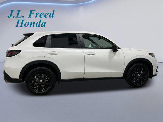 new 2025 Honda HR-V car, priced at $30,850