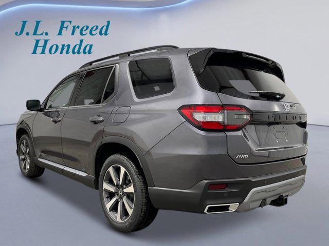 new 2025 Honda Pilot car, priced at $56,250