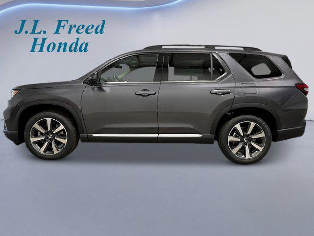 new 2025 Honda Pilot car, priced at $56,250