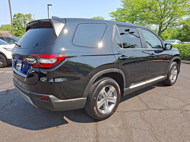 used 2025 Honda Pilot car, priced at $43,787