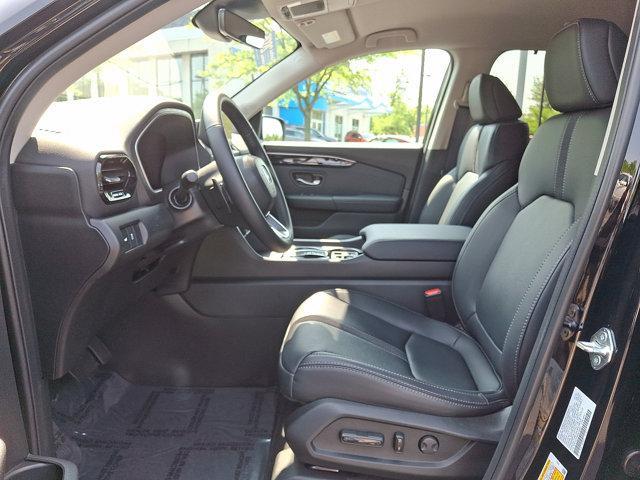 used 2025 Honda Pilot car, priced at $43,787