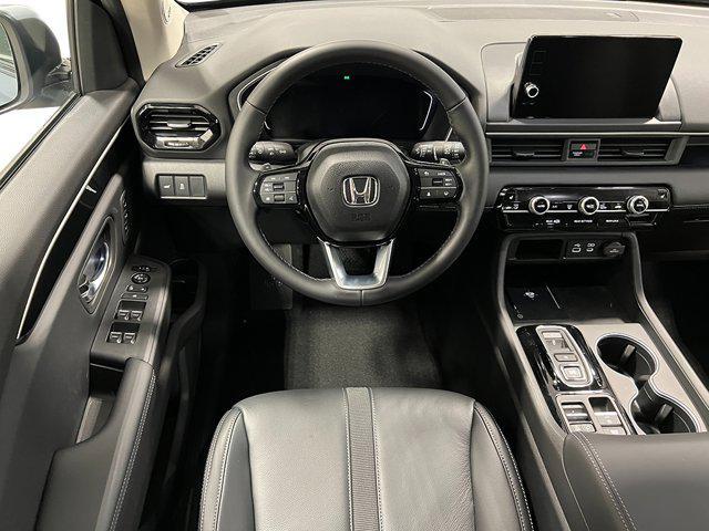 new 2025 Honda Pilot car, priced at $51,505