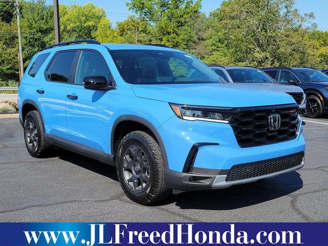 new 2025 Honda Pilot car, priced at $51,735