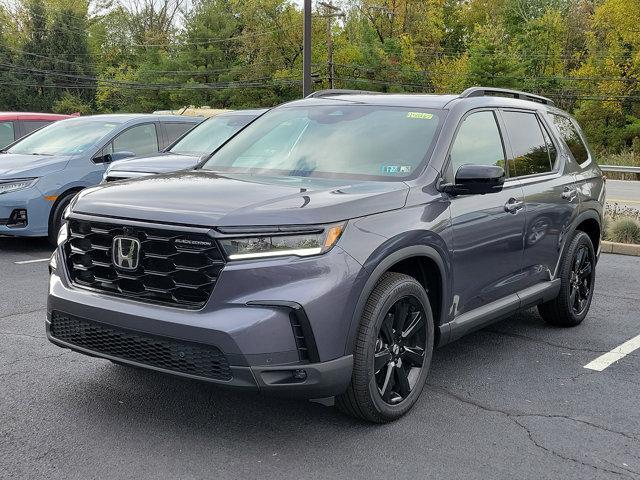 new 2025 Honda Pilot car, priced at $56,665