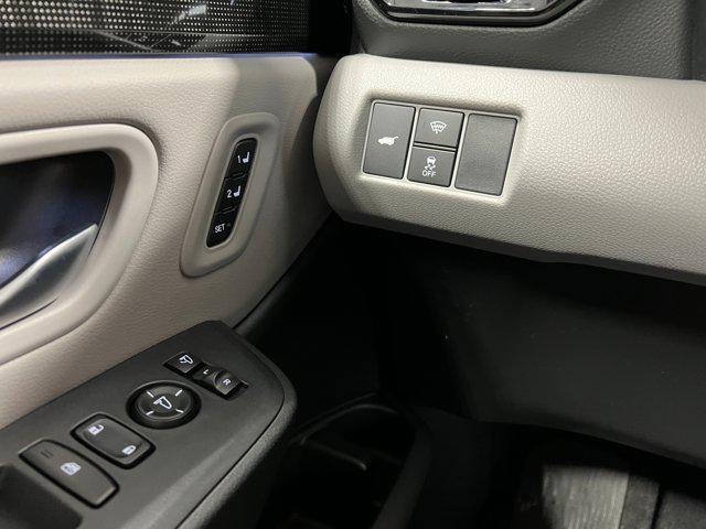 new 2025 Honda Pilot car, priced at $55,715