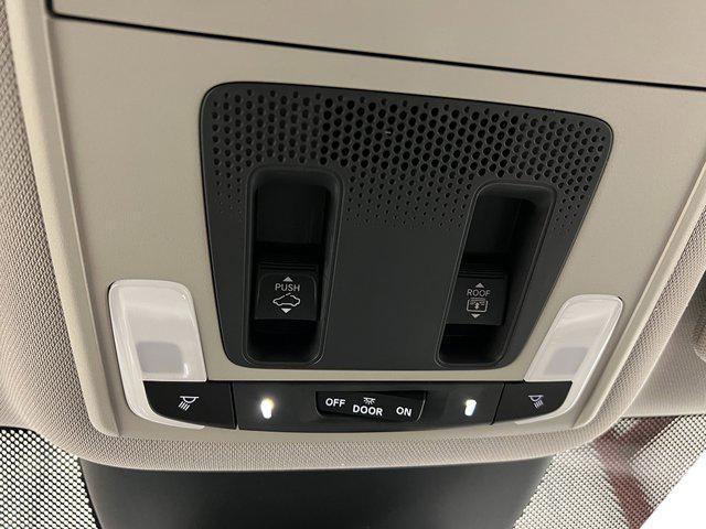 new 2025 Honda Pilot car, priced at $51,050