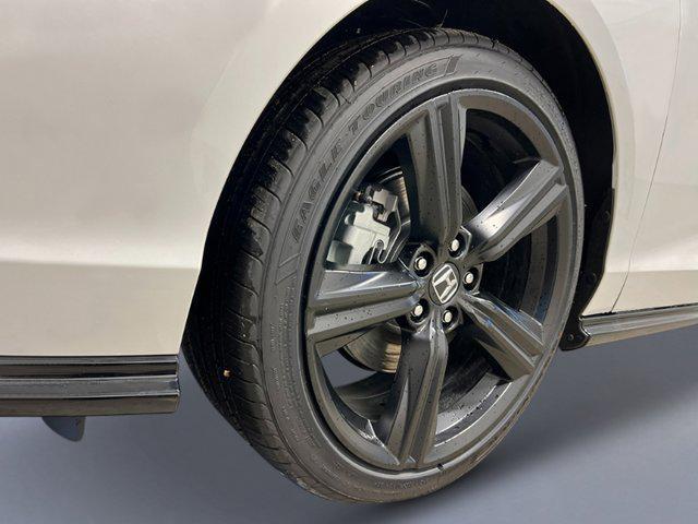 new 2025 Honda Accord Hybrid car, priced at $36,980