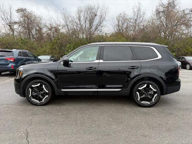 used 2023 Kia Telluride car, priced at $32,000