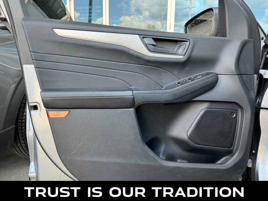 used 2022 Ford Escape car, priced at $20,863