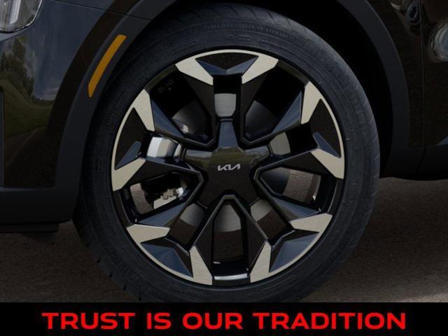 new 2025 Kia Sorento car, priced at $32,885