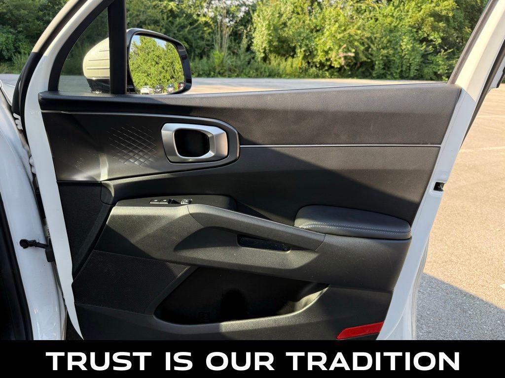 used 2021 Kia Sorento Hybrid car, priced at $21,274