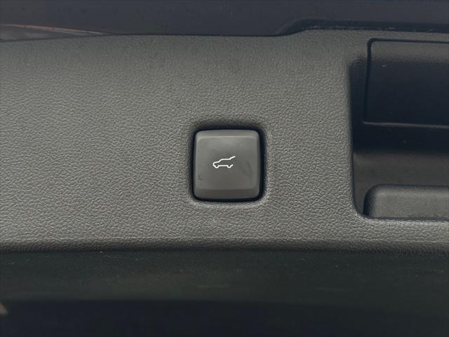 used 2022 Ford Escape car, priced at $20,000
