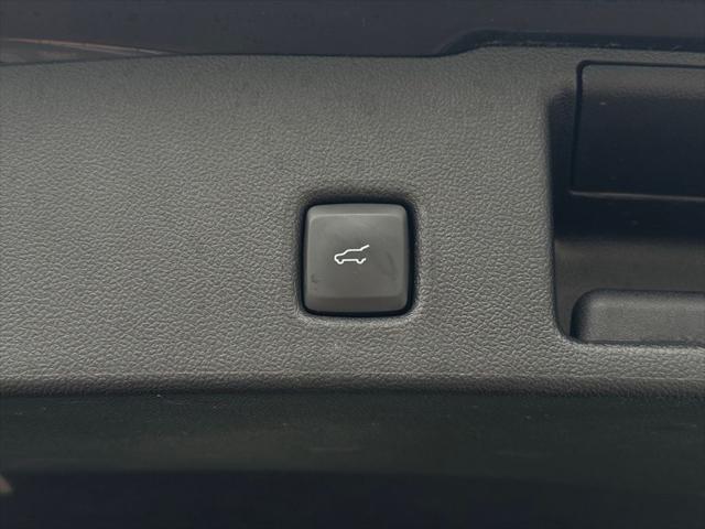 used 2022 Ford Escape car, priced at $21,235