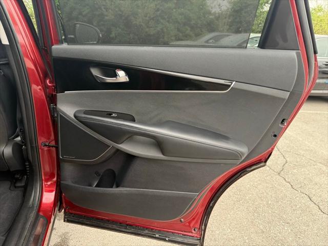 used 2019 Kia Sorento car, priced at $20,136