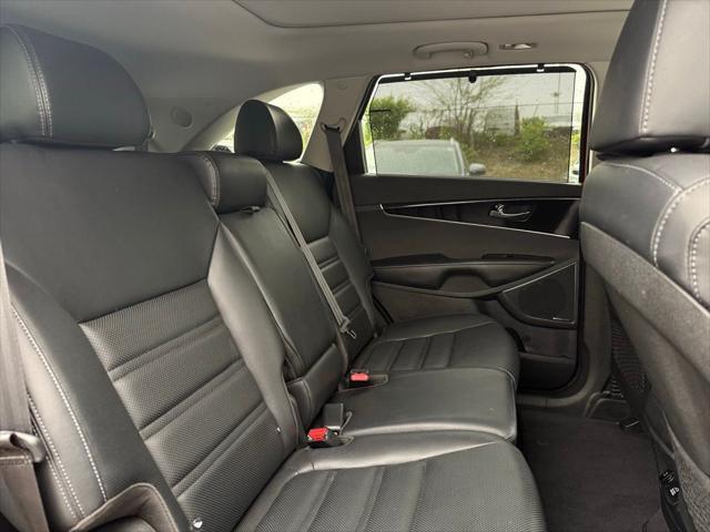 used 2019 Kia Sorento car, priced at $20,136