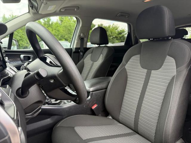 used 2023 Kia Sorento car, priced at $16,032