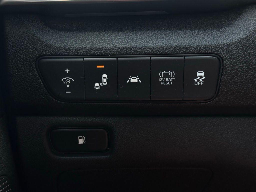 used 2022 Kia Niro car, priced at $20,000