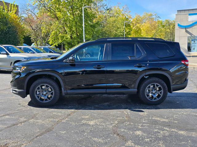 new 2025 Honda Pilot car, priced at $50,795