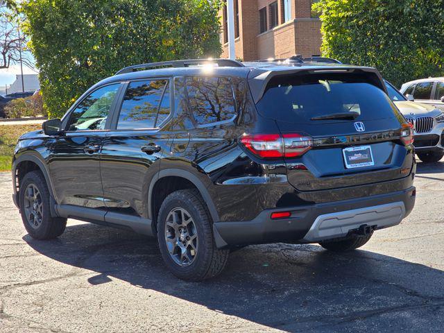 new 2025 Honda Pilot car, priced at $50,795