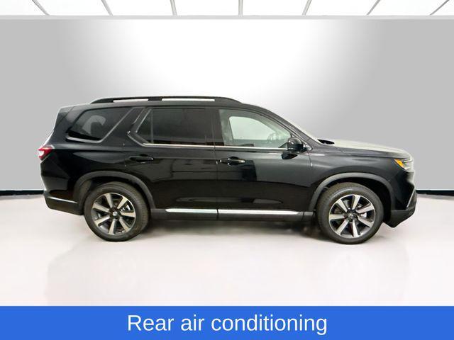 new 2025 Honda Pilot car, priced at $47,481