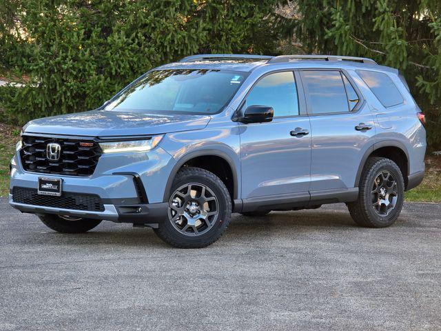 new 2025 Honda Pilot car, priced at $48,351