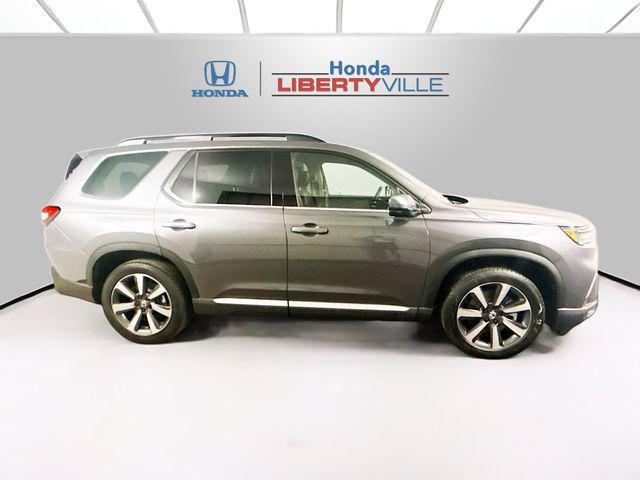 new 2025 Honda Pilot car, priced at $47,276