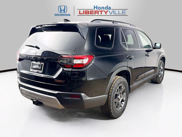 new 2025 Honda Pilot car, priced at $47,787