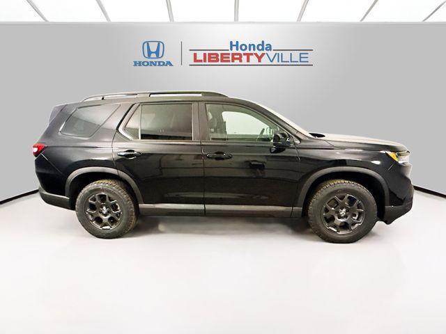 new 2025 Honda Pilot car, priced at $47,787