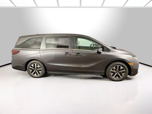 new 2026 Honda Odyssey car, priced at $41,637