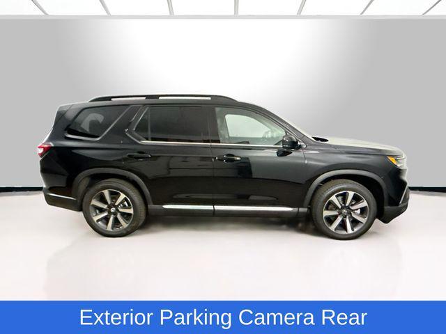 new 2025 Honda Pilot car, priced at $47,276