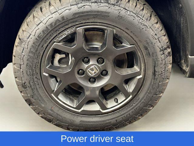 new 2025 Honda Pilot car, priced at $47,599