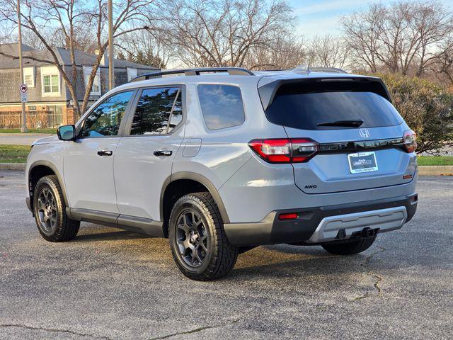 new 2025 Honda Pilot car, priced at $51,730