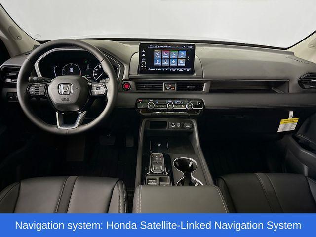 new 2025 Honda Pilot car, priced at $47,703